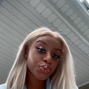 Meet your Posher, Jaè